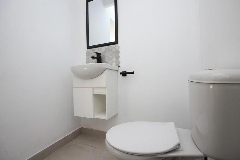 To Let 0 Bedroom Property for Rent in Rosebank Western Cape